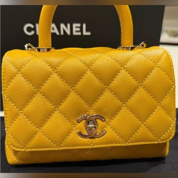 Chanel yellow Quilted Crossbody Bag - Picture 2 of 8